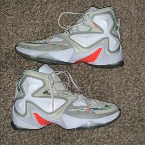 Nike LeBron 13 Easter release